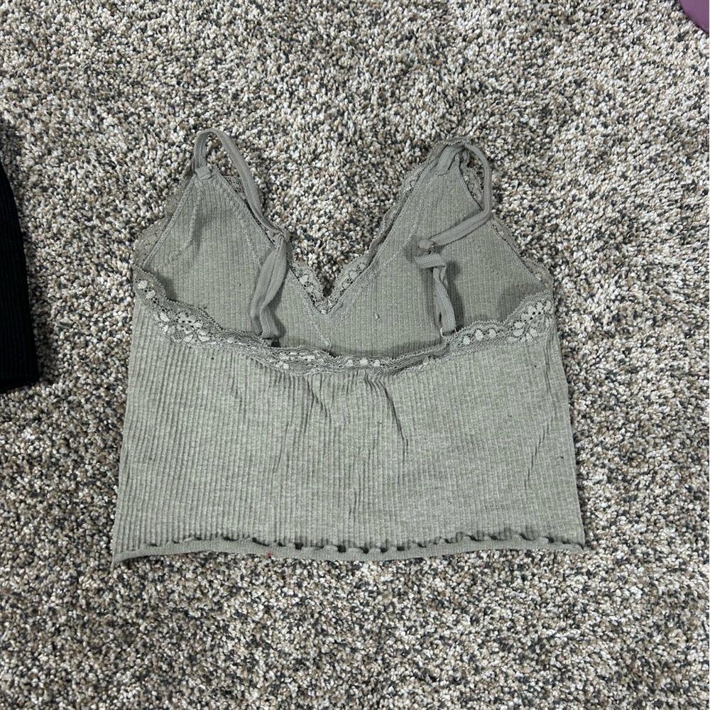 Tank top bundle🐨 - Picture 4 of 4